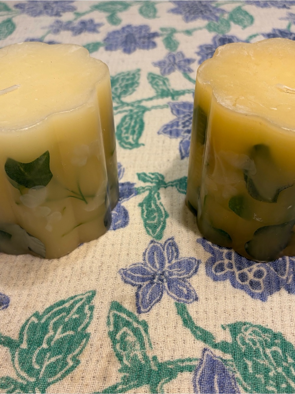 Bath & Body Works Yellow Floral Leaf Decorative Candle Pair